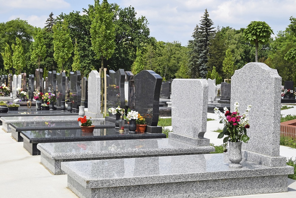 Quanto costa una tomba al cimitero?