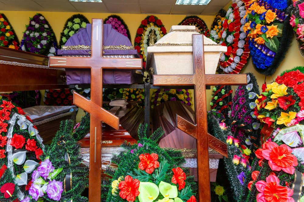 Che colore di fiori inviare o portare al funerale?