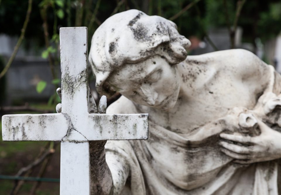 Statue in marmo per cimitero